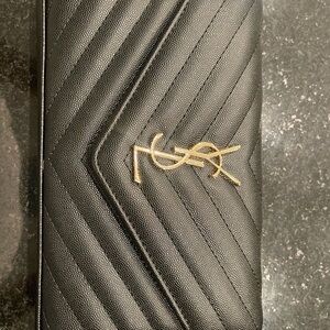 Final price Yves Saint Laurent Black Chevron Wallet